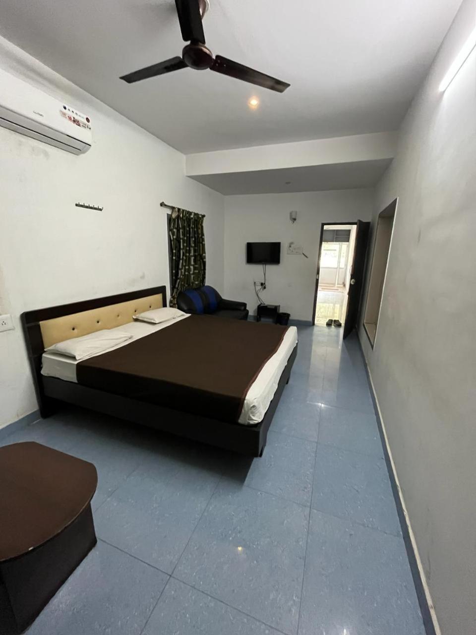 The Alp Hotel Madurai Exterior foto